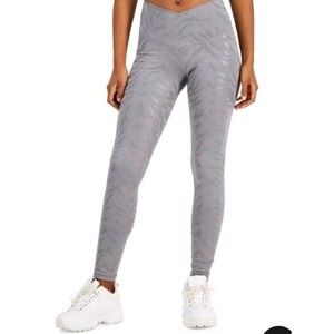 Jenni High Rise, Crossband Waist Shine Tiger Gray Silver. M. MSRP $29.99